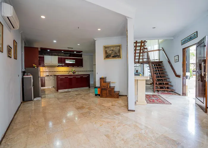 Nipper Villa - Spacious 5Br In Canggu