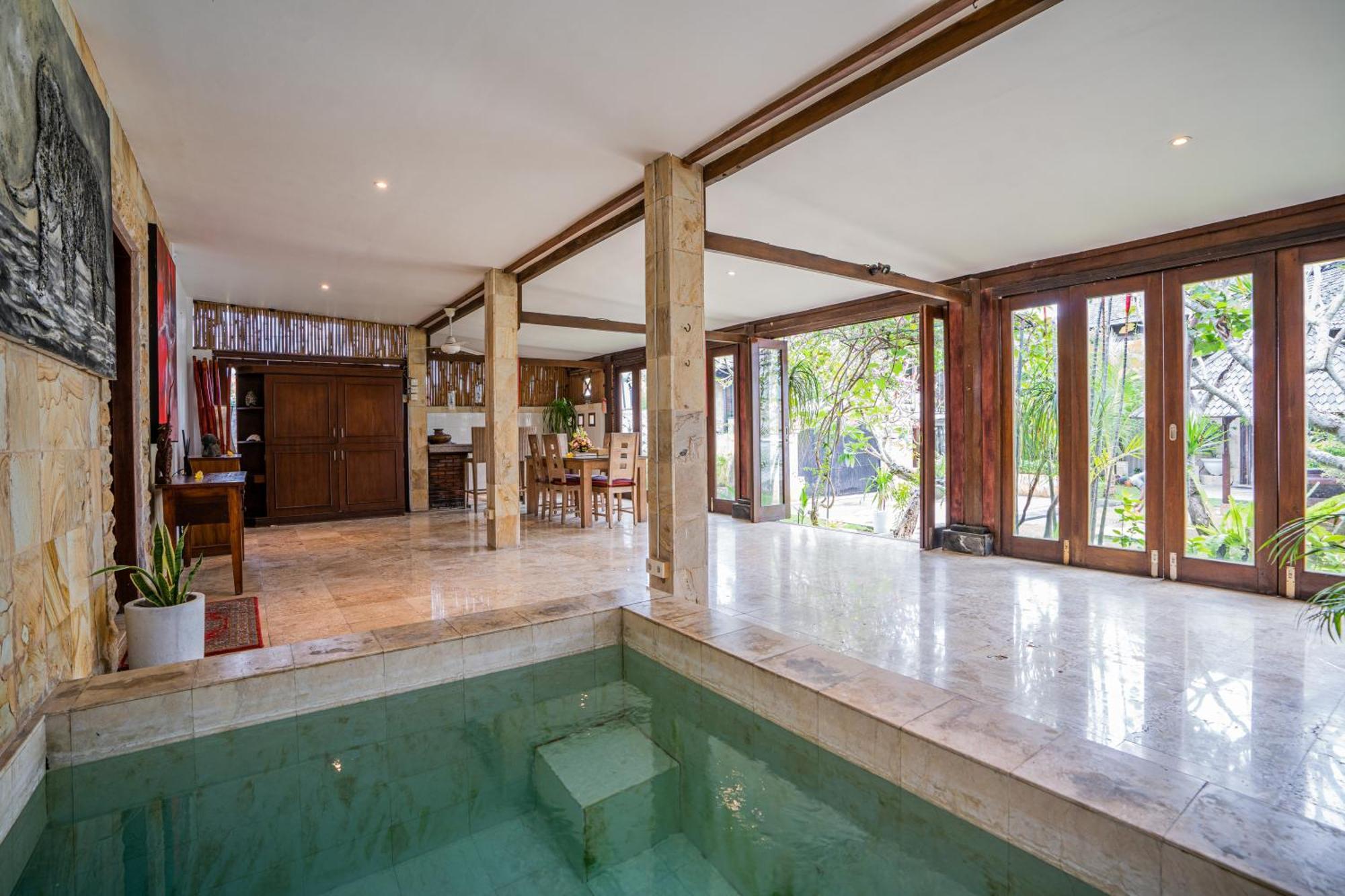Nipper - Spacious 5br In Villa Canggu